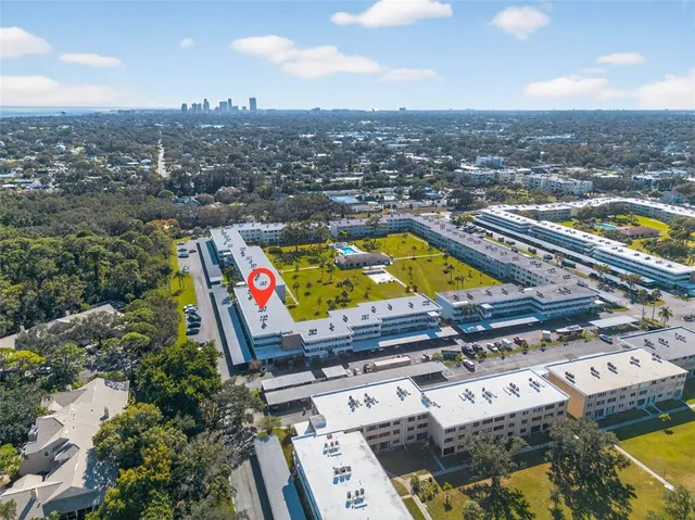 $199,000 | 4880 Locust Street Northeast, Unit 330, St. Petersburg, FL 33703