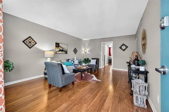 $199,000 | 4880 Locust Street Northeast, Unit 330, St. Petersburg, FL 33703