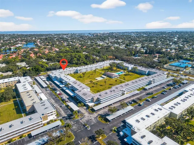 $199,000 | 4880 Locust Street Northeast, Unit 330, St. Petersburg, FL 33703