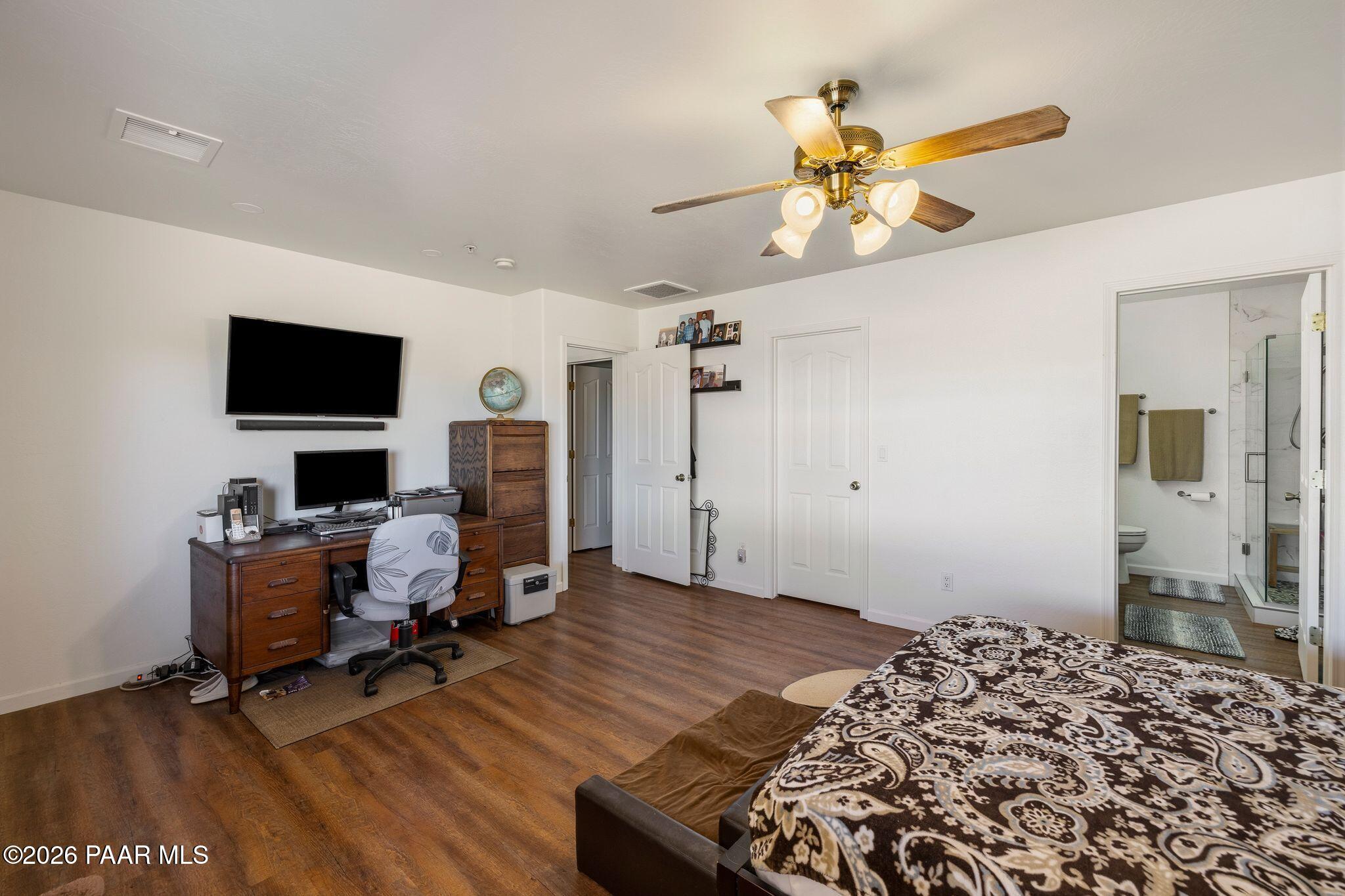 822 Rocking Horse Lane Chino Valley, AZ 86323 - Photo 8 of 48 087-Primary Bedroom