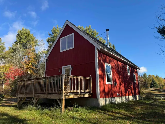 $289,900 | 374 Crank Road, Bloomfield, VT 05905