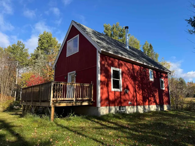 $289,900 | 374 Crank Road, Bloomfield, VT 05905