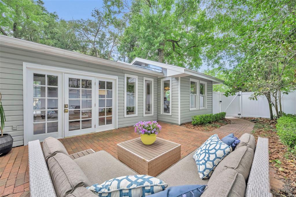 1960 Winter Park Road Winter Park, FL 32789 - Photo 32 of 46 a front view of a house with patio