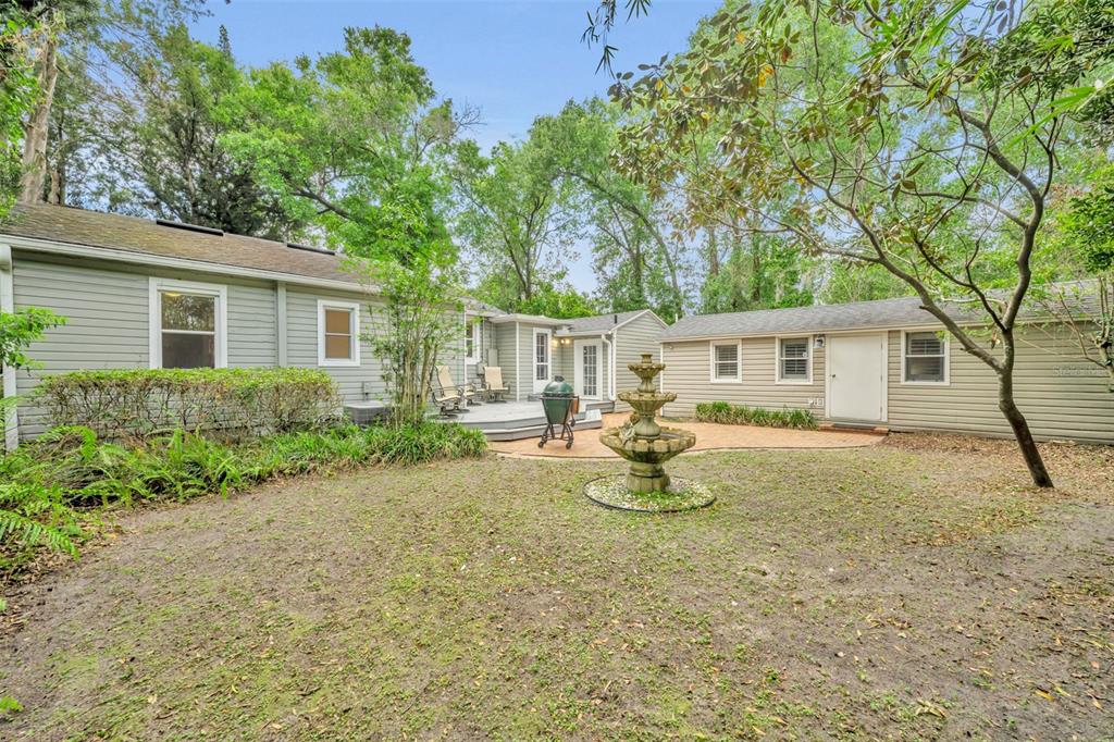 1960 Winter Park Road Winter Park, FL 32789 - Photo 36 of 46 a view of a house with backyard and sitting area