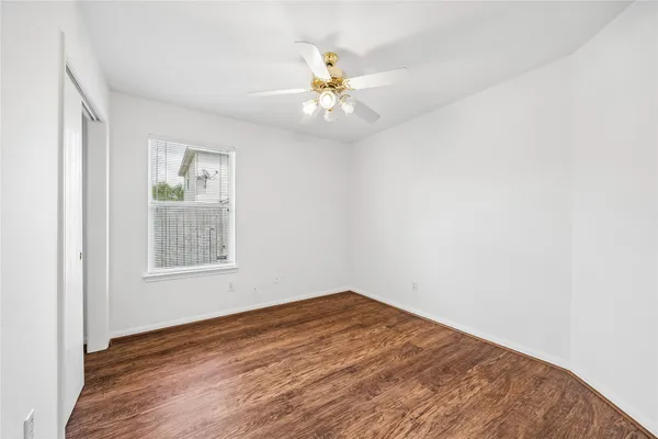 $1,900 | 919 Yorkshire Hollow Lane, Fresno, TX 77545