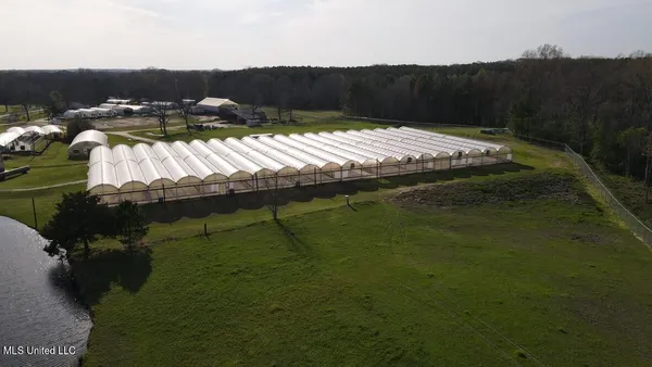 $985,000 | 4450 Parsons Road, Raymond, MS 39154