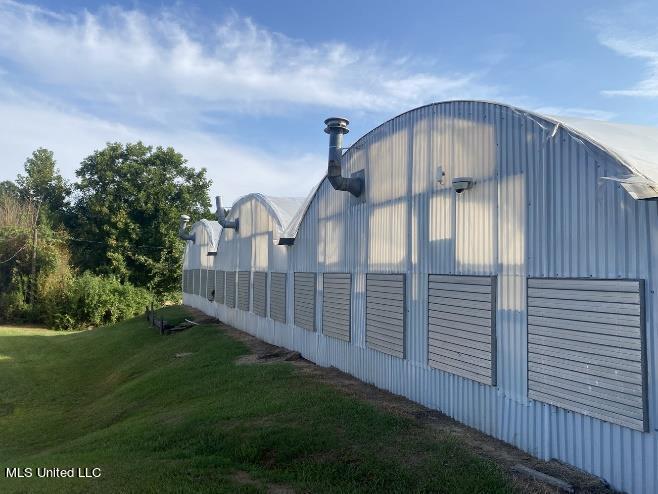 4450 Parsons Road Raymond, MS 39154 - Photo 16 of 66 Greenhouse 10