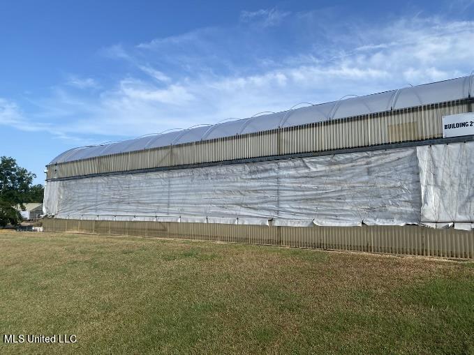 4450 Parsons Road Raymond, MS 39154 - Photo 20 of 66 Greenhouse 6