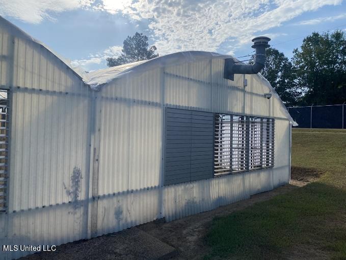 4450 Parsons Road Raymond, MS 39154 - Photo 24 of 66 Greenhouse 18