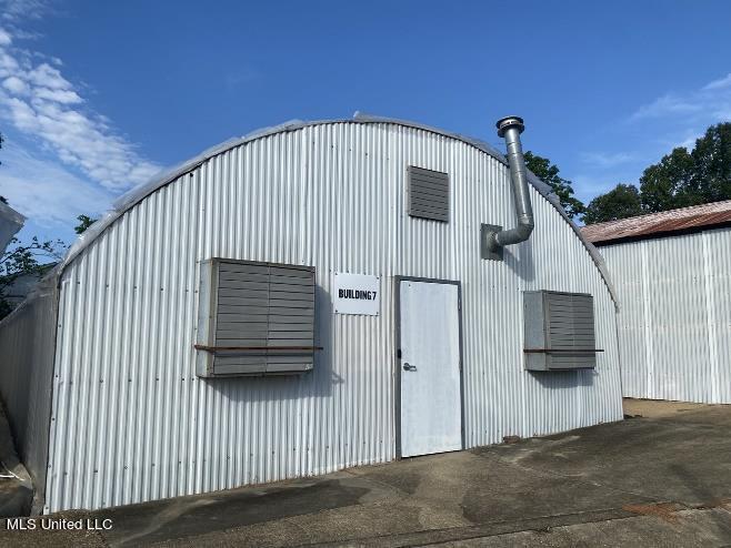 4450 Parsons Road Raymond, MS 39154 - Photo 25 of 66 Greenhouse 19
