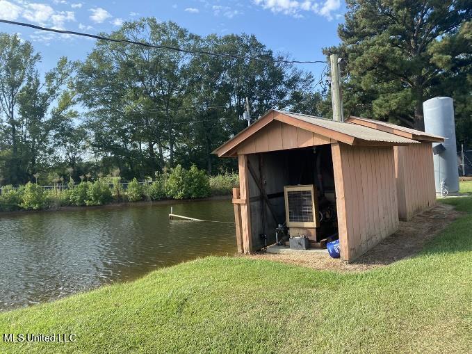 4450 Parsons Road Raymond, MS 39154 - Photo 36 of 66 pump house