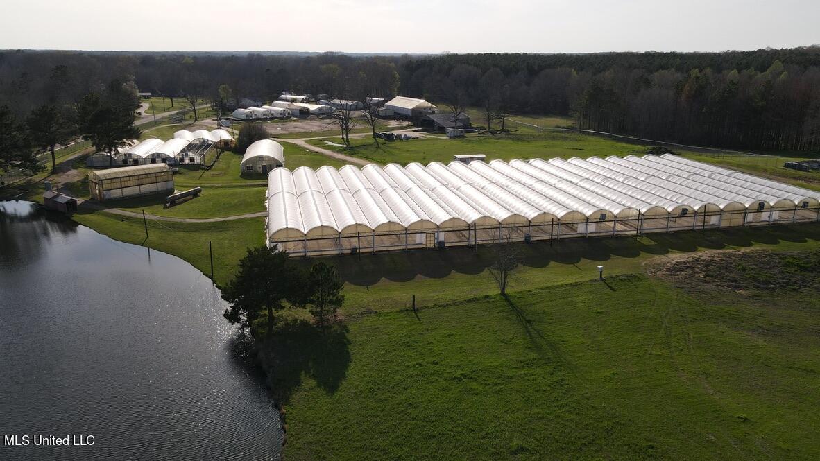 4450 Parsons Road Raymond, MS 39154 - Photo 57 of 66 334A50F6-E11B-488B-83AF-CAF99B27836A_1_1