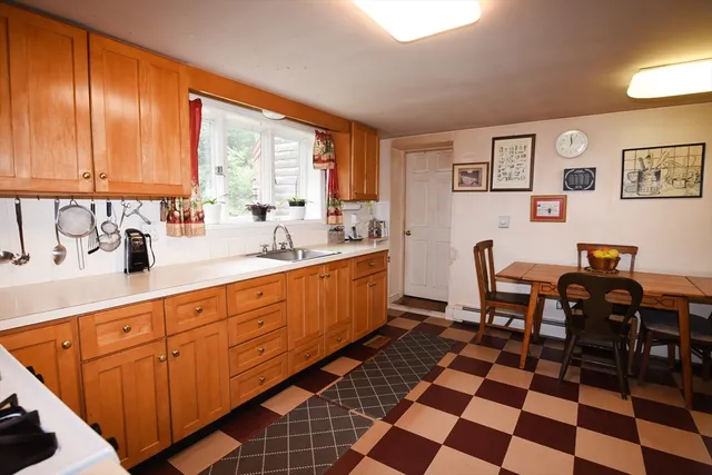 $540,000 | 696 Summer Street, Rockland, MA 02370