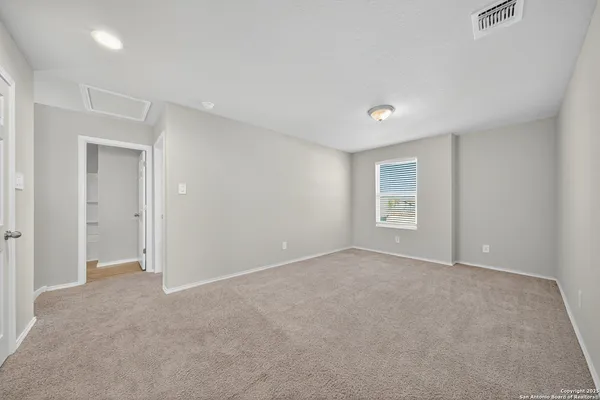 $1,950 | 10419 Lateleaf Oak, San Antonio, TX 78223