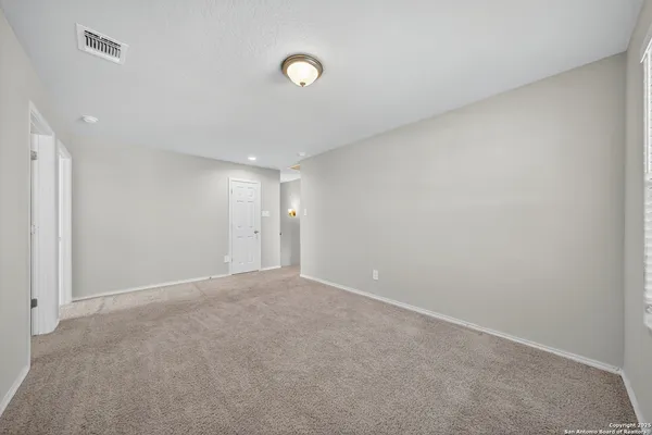 $1,950 | 10419 Lateleaf Oak, San Antonio, TX 78223