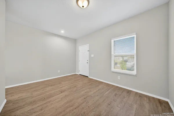 $1,950 | 10419 Lateleaf Oak, San Antonio, TX 78223