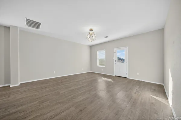 $1,950 | 10419 Lateleaf Oak, San Antonio, TX 78223