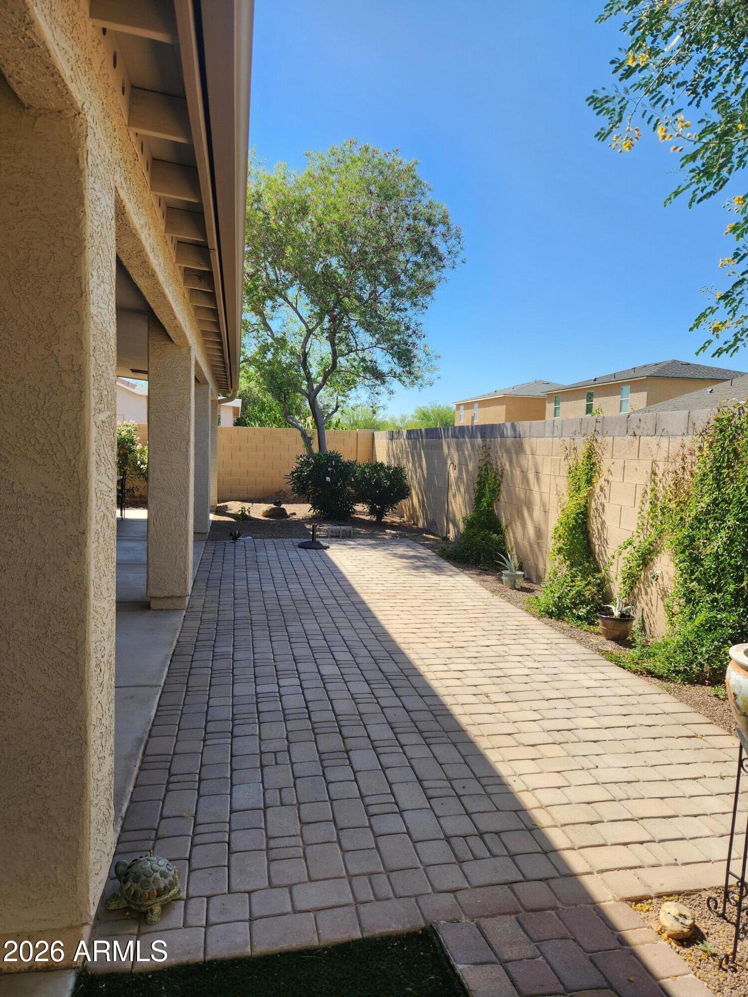 108 East Ridgeview Trail Casa Grande, AZ 85122 - Photo 26 of 38 a view of a backyard of the house