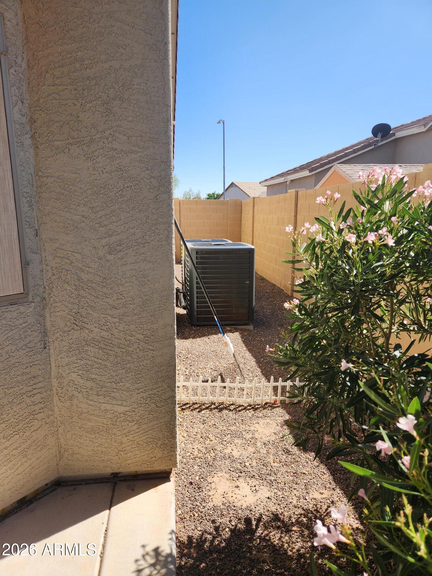 108 East Ridgeview Trail Casa Grande, AZ 85122 - Photo 37 of 38 a view of a terrace