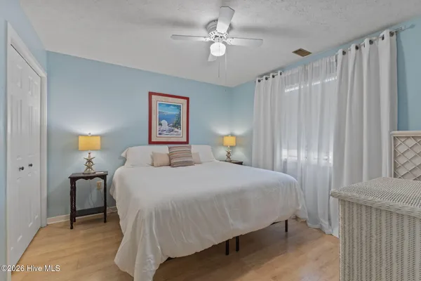 $309,000 | 9100 Reed Drive, Unit 3202, Emerald Isle, NC 28594