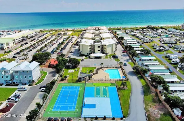 $315,900 | 9100 Reed Drive, Unit 3202, Emerald Isle, NC 28594