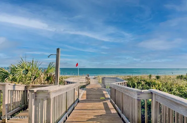 $315,900 | 9100 Reed Drive, Unit 3202, Emerald Isle, NC 28594