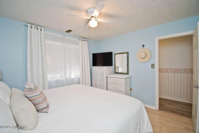 $315,900 | 9100 Reed Drive, Unit 3202, Emerald Isle, NC 28594