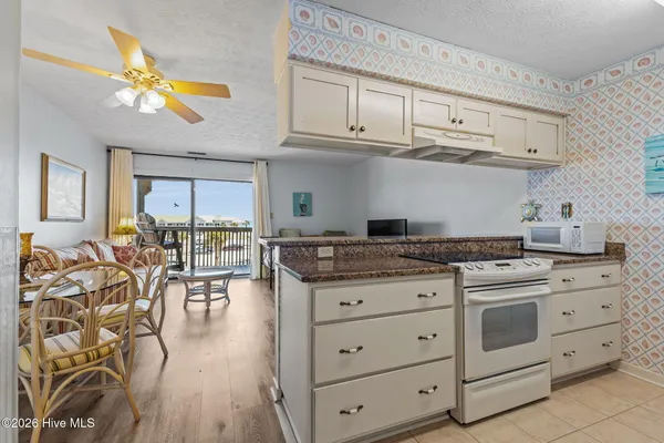 $309,000 | 9100 Reed Drive, Unit 3202, Emerald Isle, NC 28594