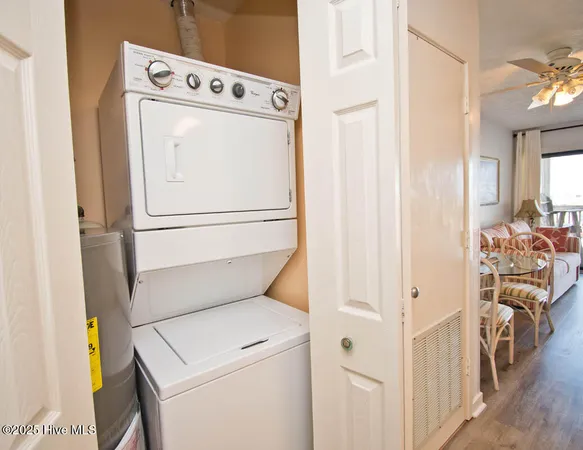 $309,000 | 9100 Reed Drive, Unit 3202, Emerald Isle, NC 28594