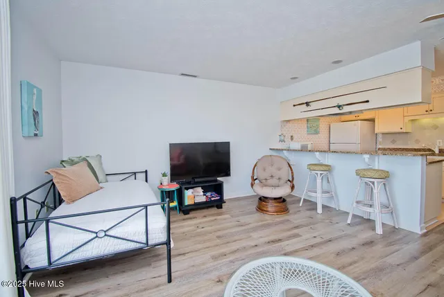 $315,900 | 9100 Reed Drive, Unit 3202, Emerald Isle, NC 28594