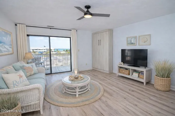 $309,000 | 9100 Reed Drive, Unit 3202, Emerald Isle, NC 28594