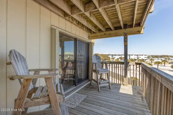 $309,000 | 9100 Reed Drive, Unit 3202, Emerald Isle, NC 28594