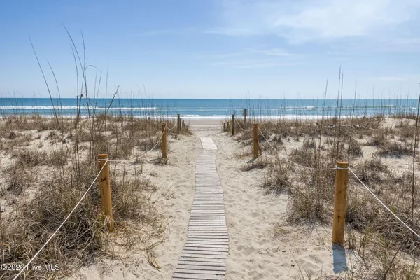 $309,000 | 9100 Reed Drive, Unit 3202, Emerald Isle, NC 28594