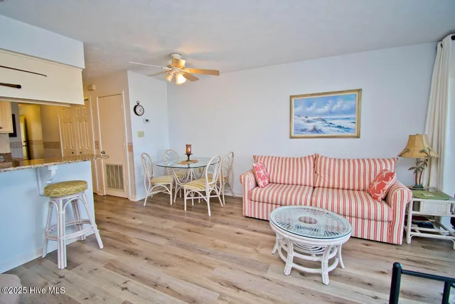 $315,900 | 9100 Reed Drive, Unit 3202, Emerald Isle, NC 28594
