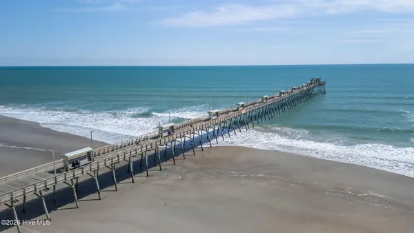 $309,000 | 9100 Reed Drive, Unit 3202, Emerald Isle, NC 28594