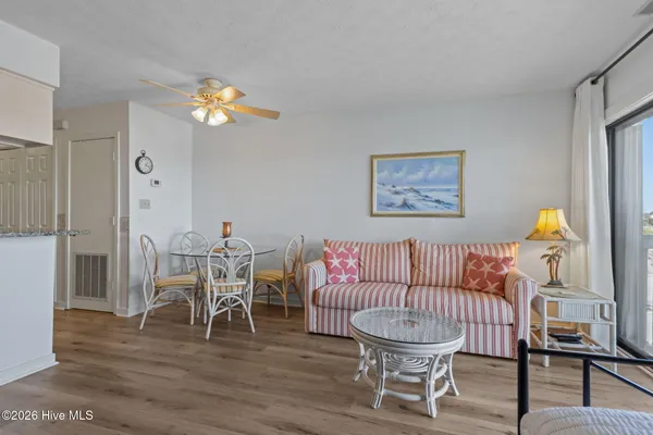 $309,000 | 9100 Reed Drive, Unit 3202, Emerald Isle, NC 28594