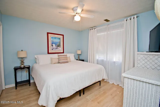 $315,900 | 9100 Reed Drive, Unit 3202, Emerald Isle, NC 28594