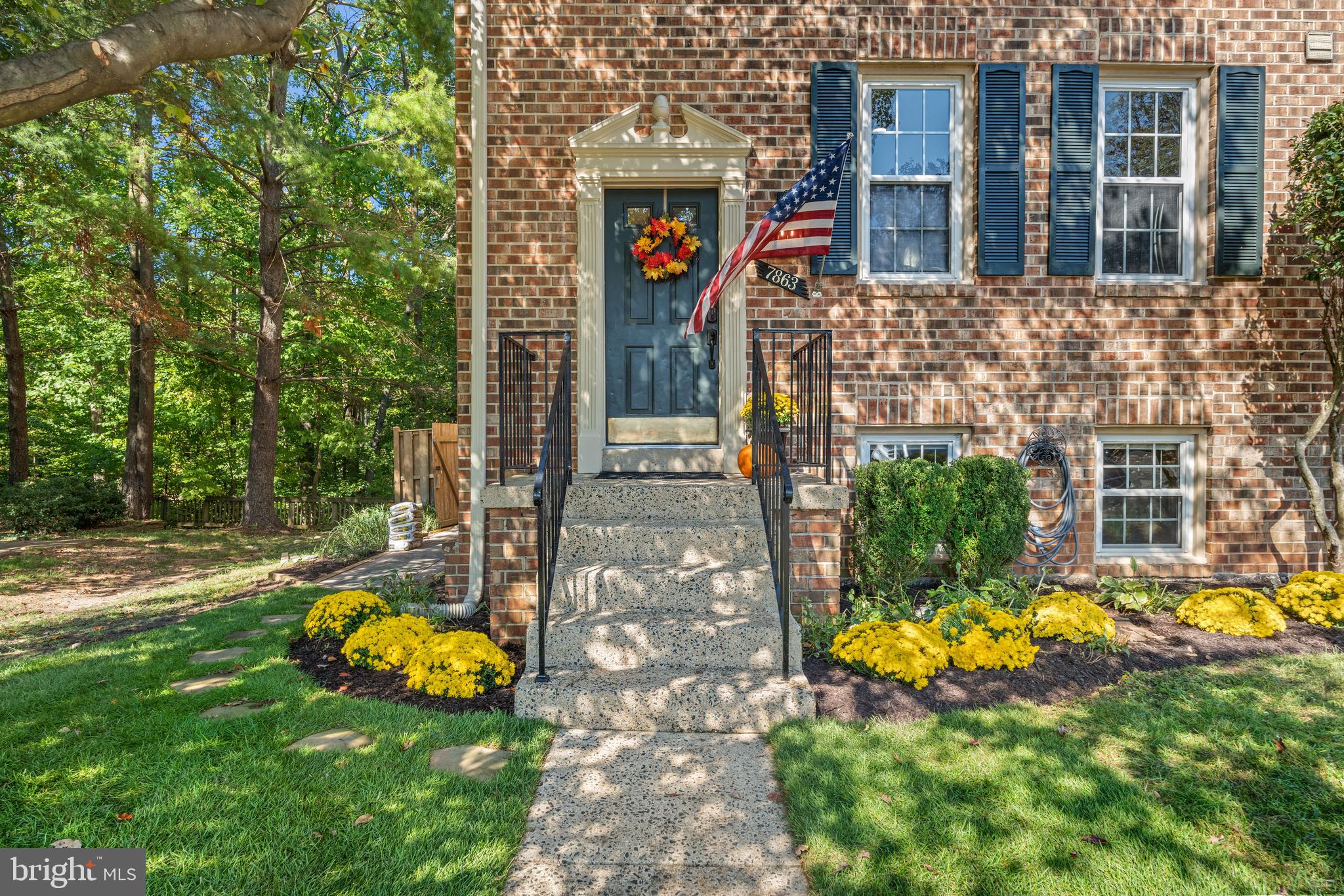 Welcome to 7863 Painted Daisy Drive!