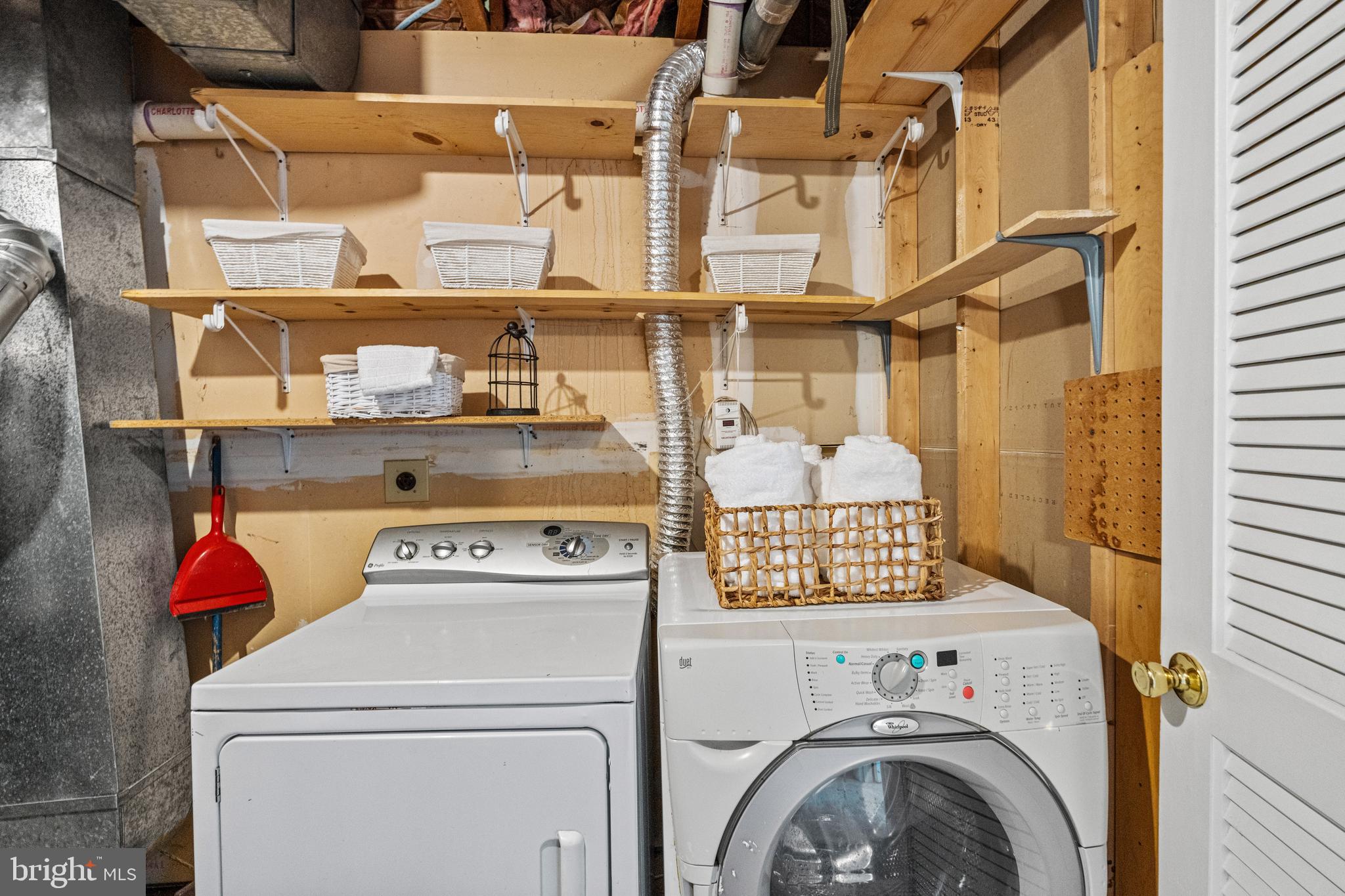 7863 Painted Daisy Drive Springfield, VA 22152 - Photo 35 of 37