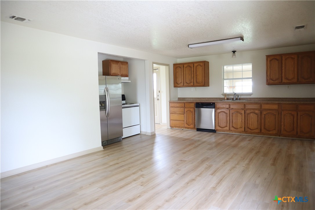 707 Old Seguin Luling Road Seguin, TX 78155 - Photo 11 of 20 Gallery Image 11