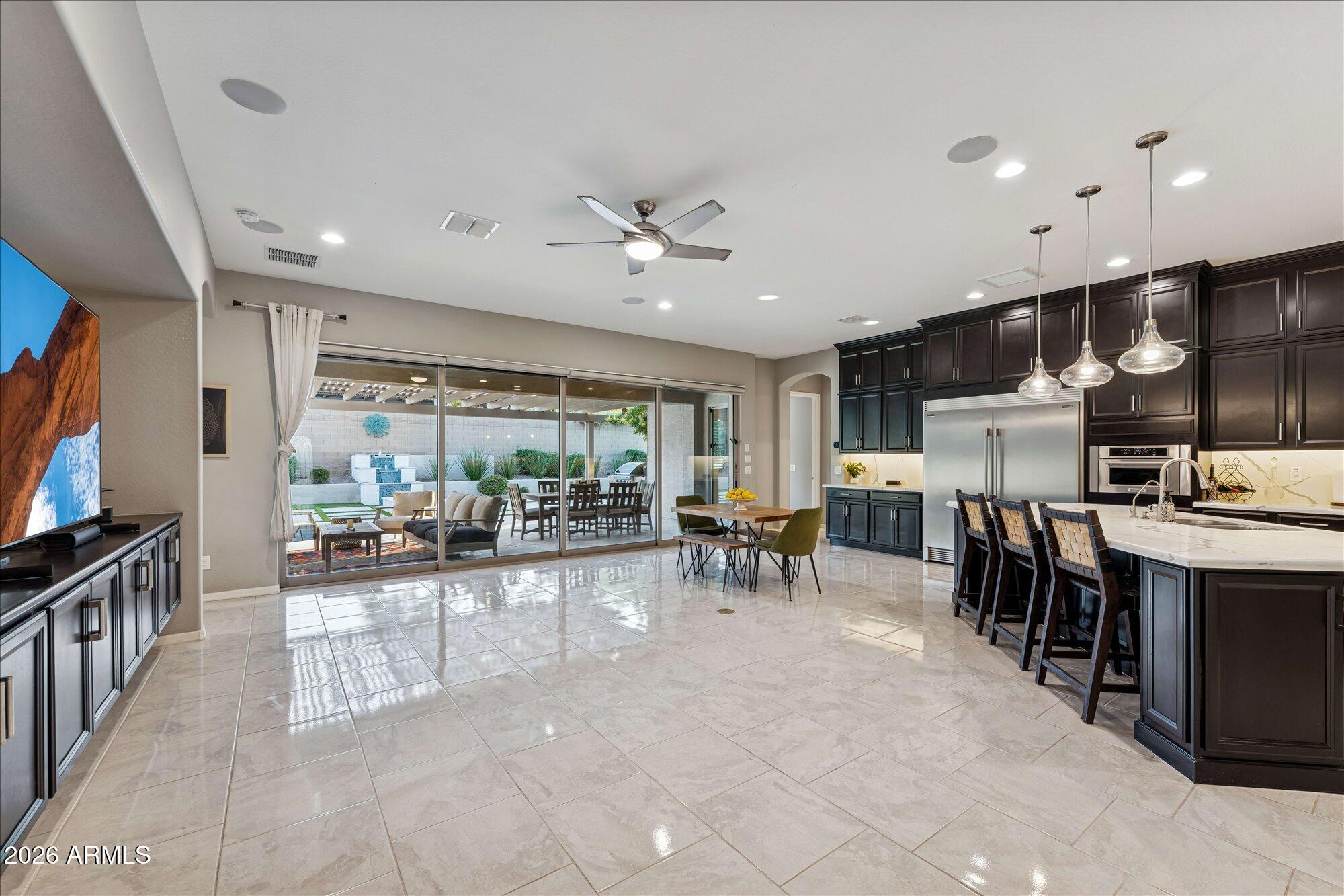 2909 East Harwell Road Phoenix, AZ 85042 - Photo 13 of 64 56-DSC08705