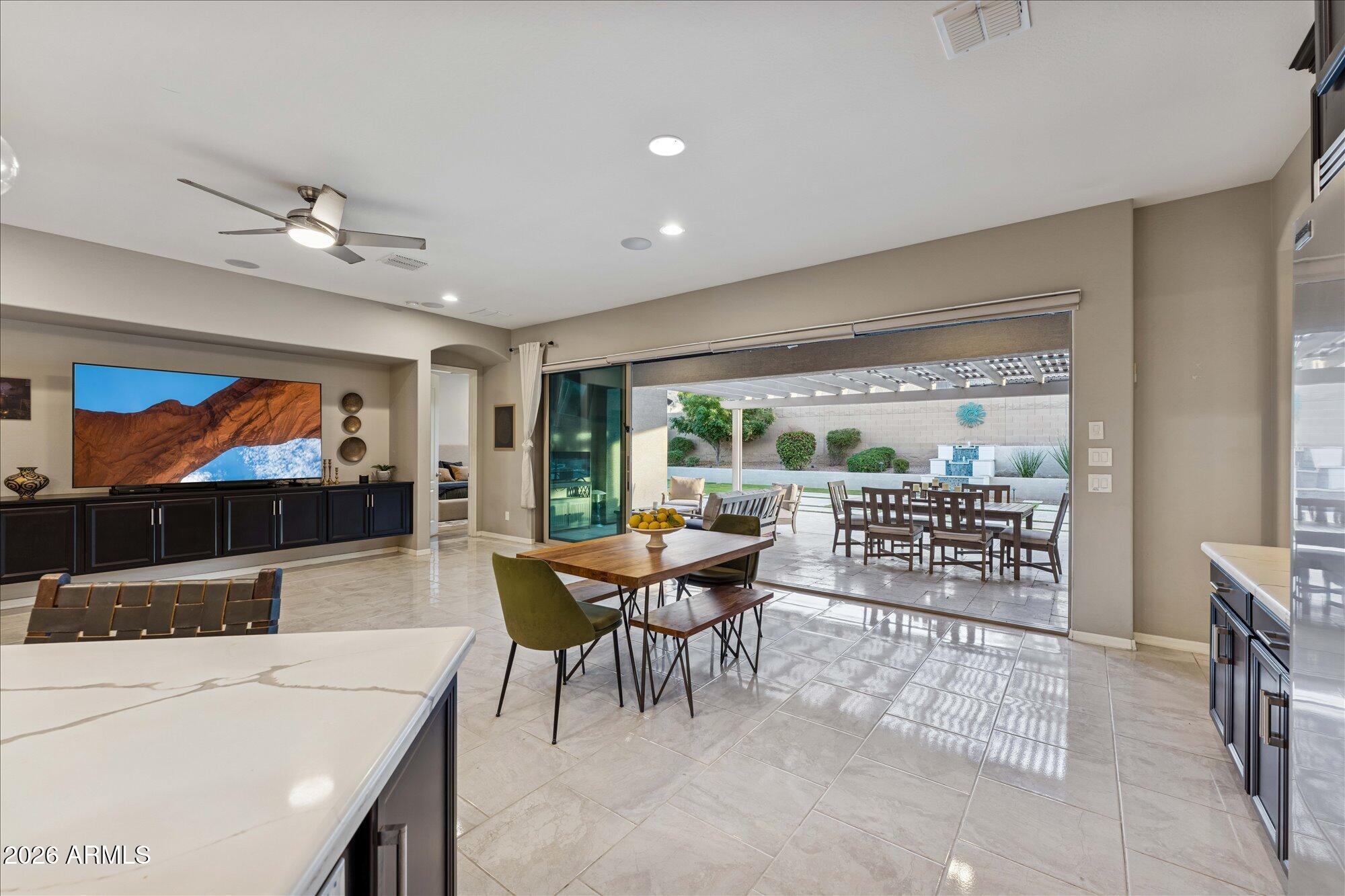 2909 East Harwell Road Phoenix, AZ 85042 - Photo 18 of 64 62-DSC08793