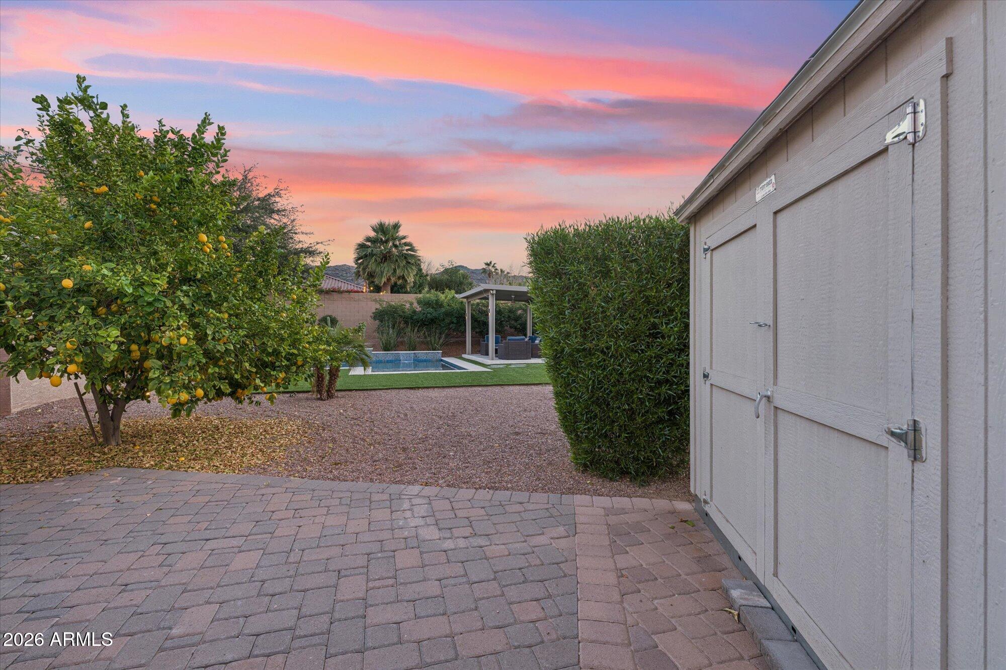 2909 East Harwell Road Phoenix, AZ 85042 - Photo 29 of 64 53-DSC09023