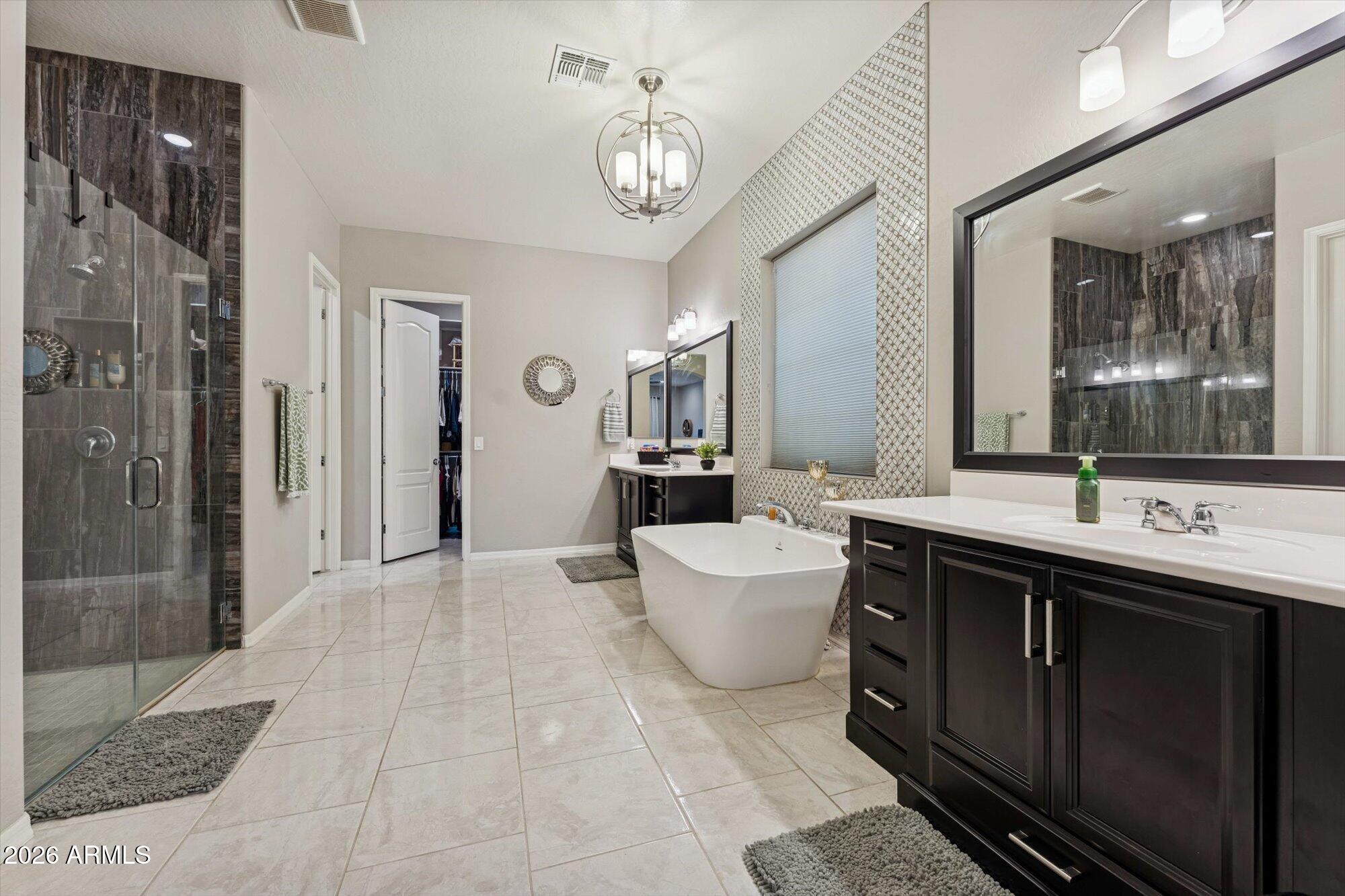 2909 East Harwell Road Phoenix, AZ 85042 - Photo 38 of 64 19-DSC08903