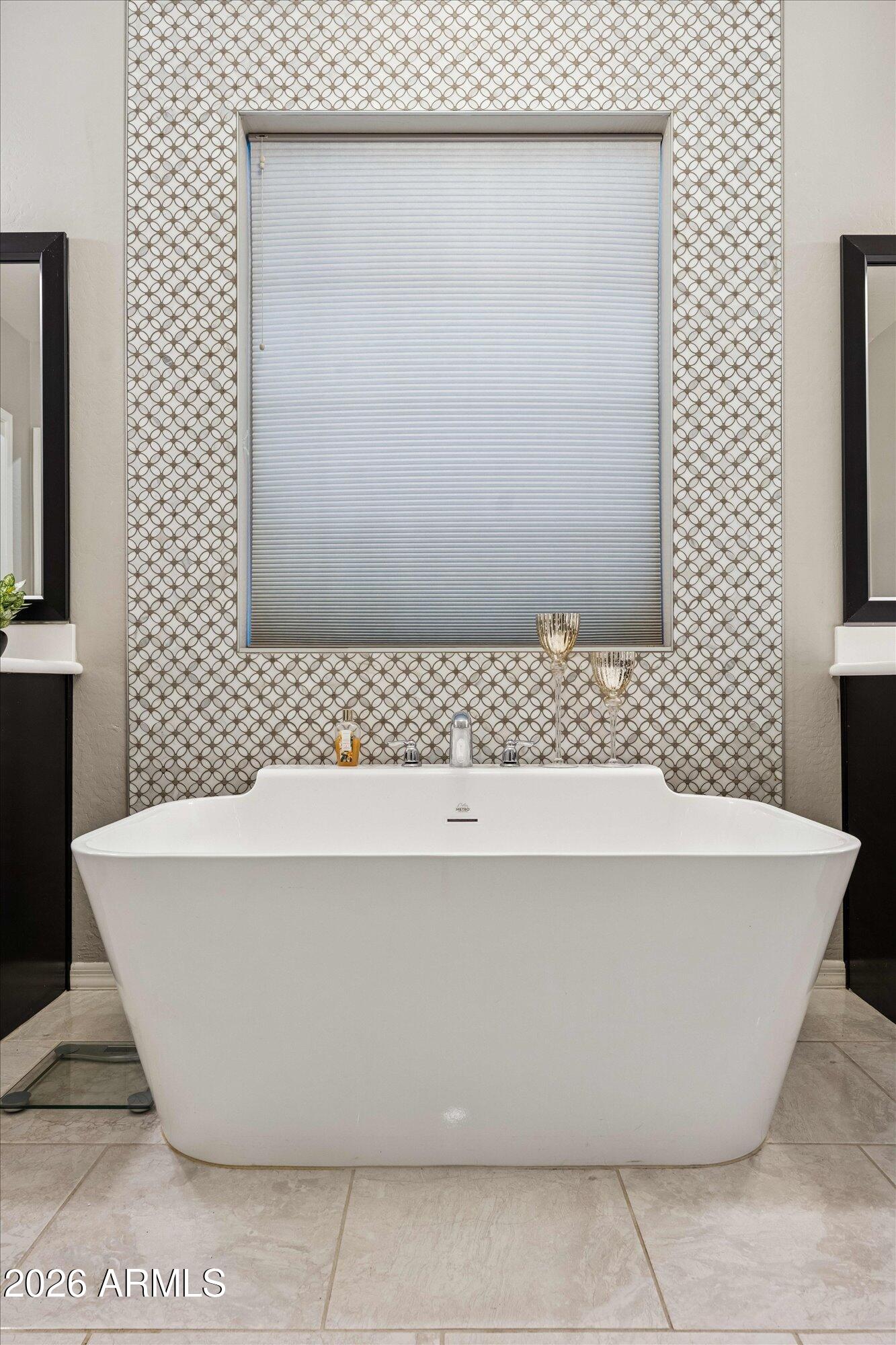 2909 East Harwell Road Phoenix, AZ 85042 - Photo 39 of 64 20-DSC08908