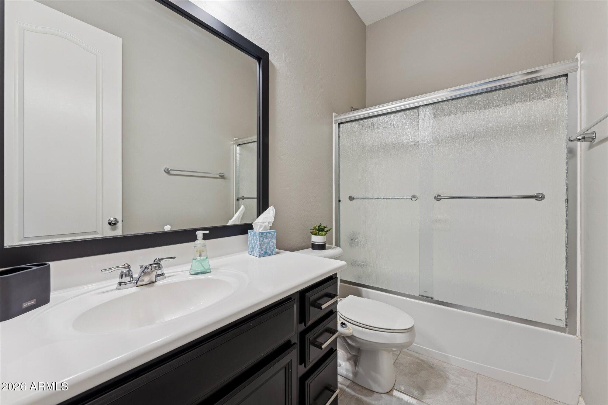 2909 East Harwell Road Phoenix, AZ 85042 - Photo 46 of 64 25-DSC08640