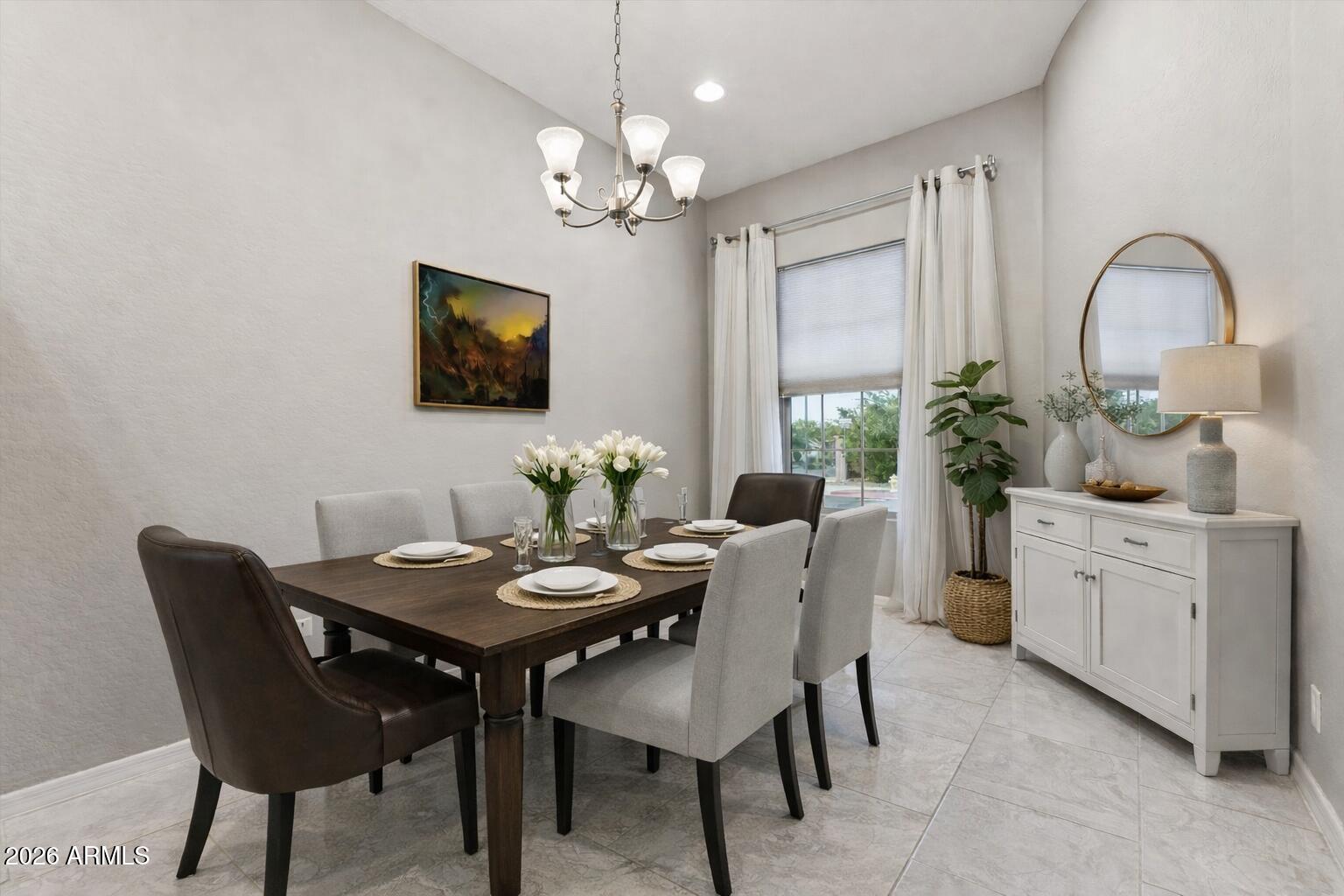 2909 East Harwell Road Phoenix, AZ 85042 - Photo 50 of 64 Front room