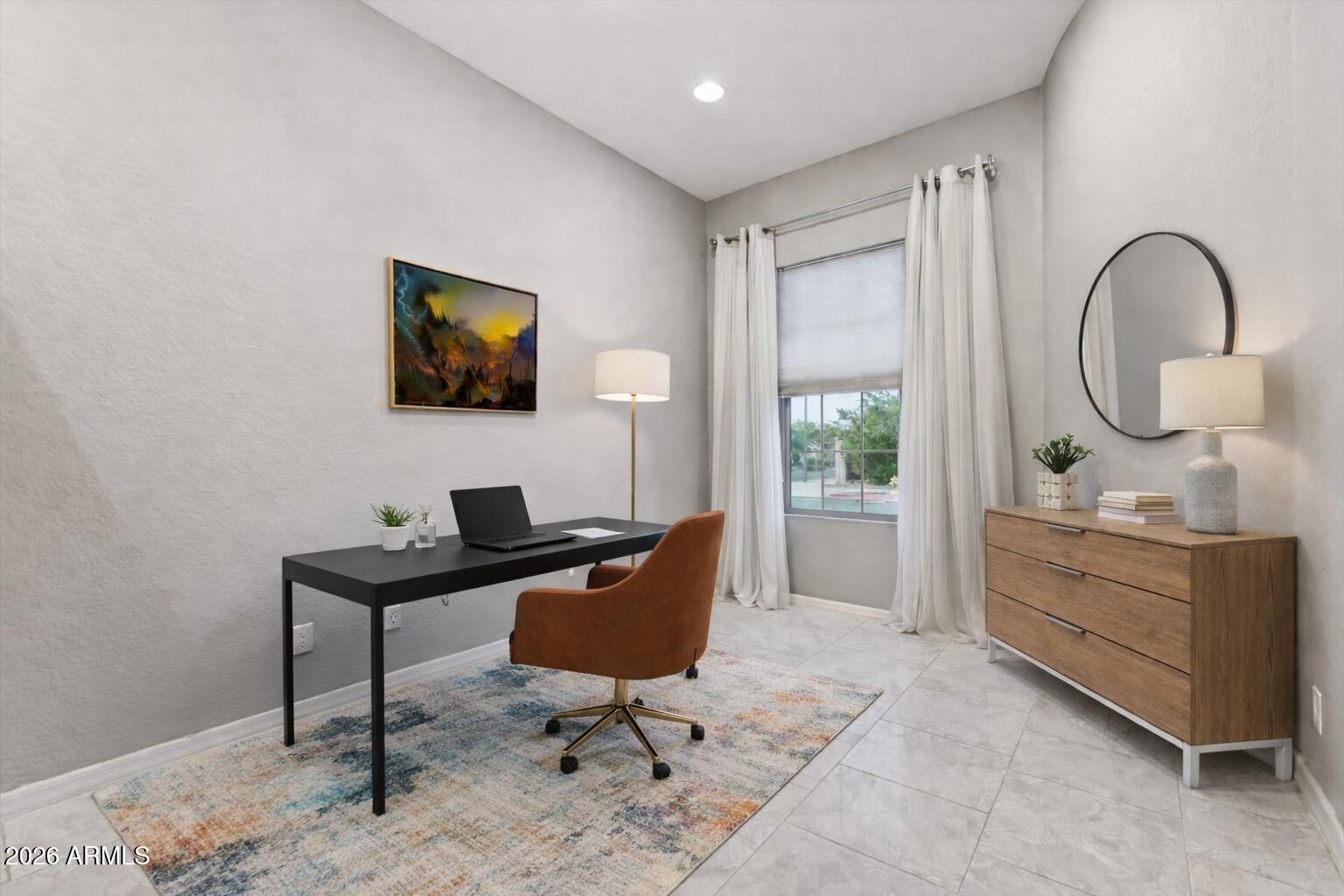 2909 East Harwell Road Phoenix, AZ 85042 - Photo 51 of 64 Front room