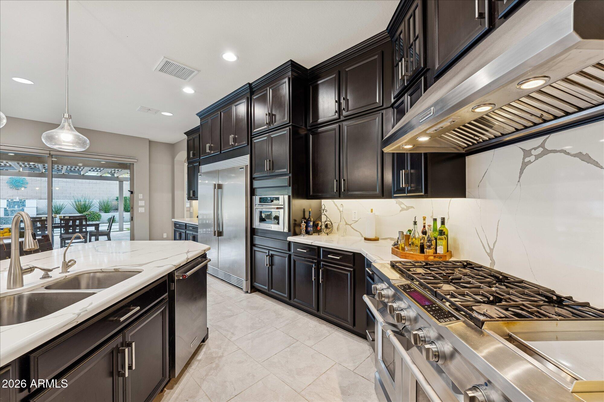 2909 East Harwell Road Phoenix, AZ 85042 - Photo 9 of 64 61-DSC08783