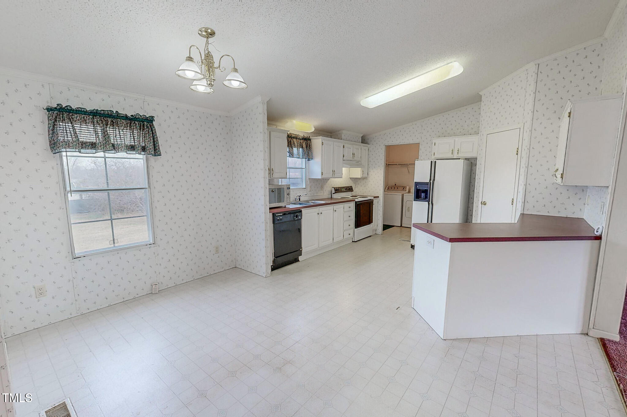 792 Huff Road Roxboro, NC 27574 - Photo 4 of 39 792-Huff-Rd-12172024_162819